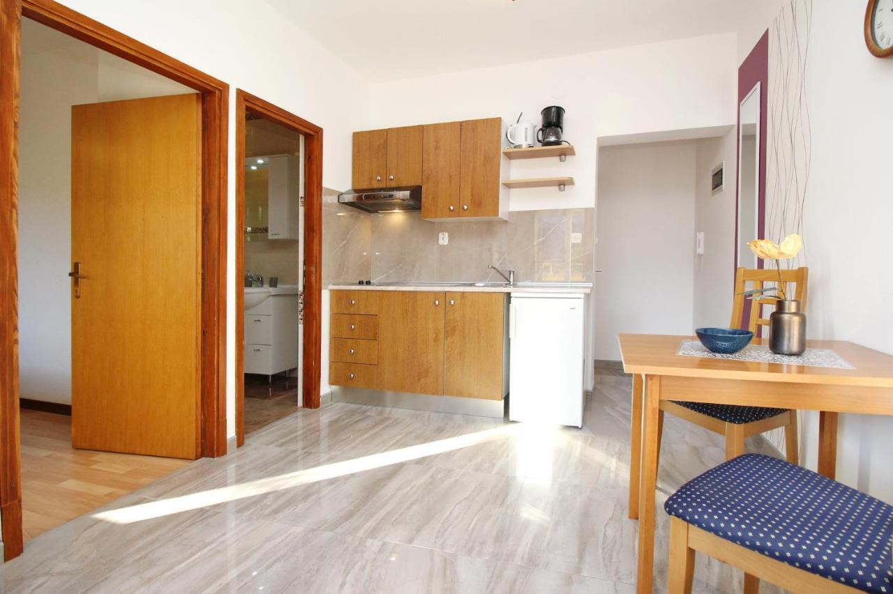 Apartments With A Parking Space Baska, Krk - 18716 מראה חיצוני תמונה