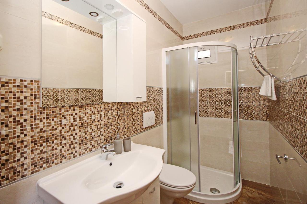 Apartments With A Parking Space Baska, Krk - 18716 מראה חיצוני תמונה